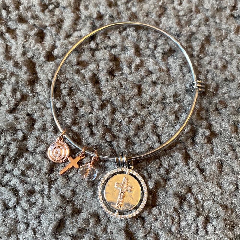 Charm bracelet